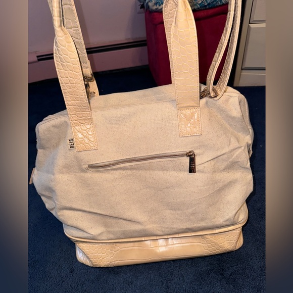 Beis Weekender Bag - Picture 11 of 13